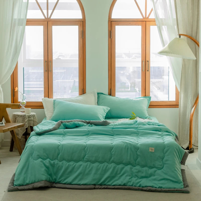 Cotton-Polyester Quilted Summer Blanket – Lightweight Luxury Bedding