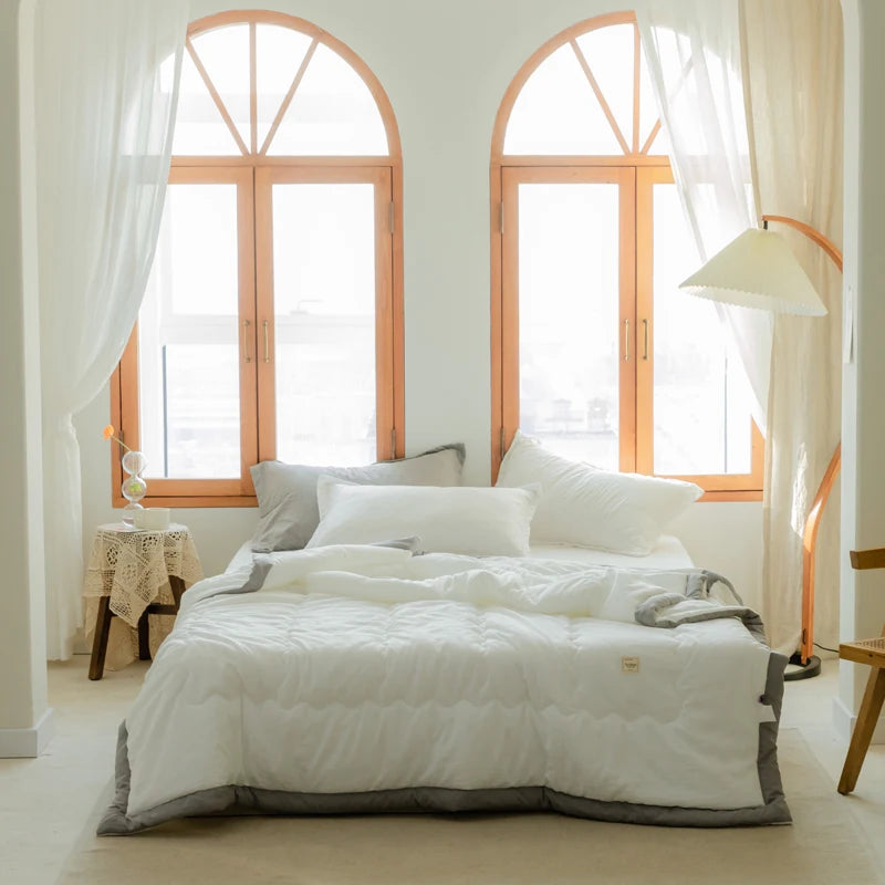 Cotton-Polyester Quilted Summer Blanket – Lightweight Luxury Bedding