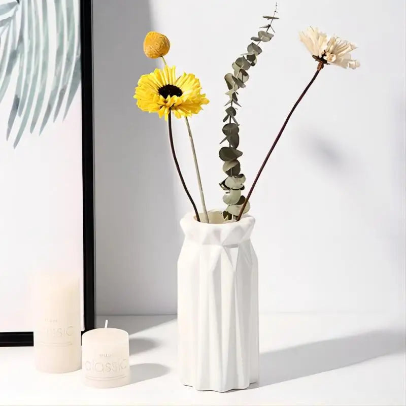 Nordic Plastic Vase – Minimalist Small Flower Pot for Modern Home Decor